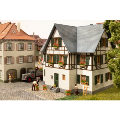 Noch květináče s červenými květinami 14010 – Zboží Dáma