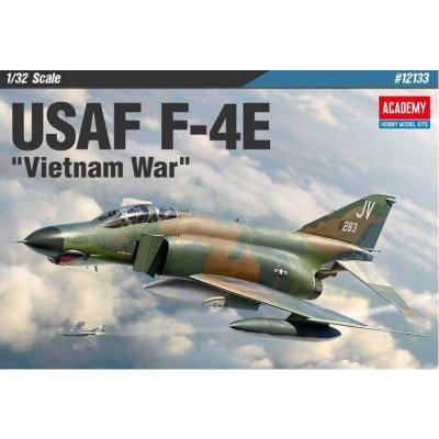 Academy USAF F 4E Vietnam War 1:32