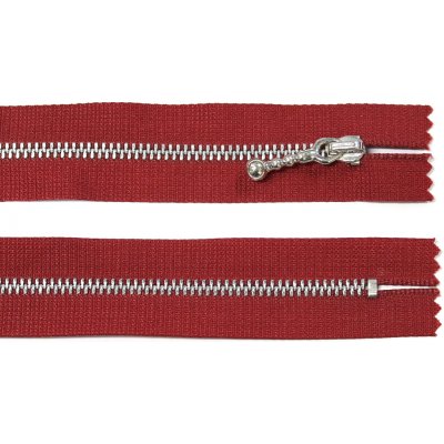 WICO Kovový zip no.3 nerozepínací 16cm červený (stříbrné zoubky) ozdobný jezdec – Hledejceny.cz