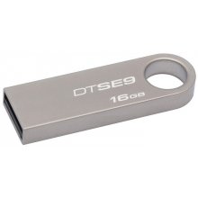 Tohle je absolutní vítěz srovnávacího testu - produkt Kingston DataTraveler SE9 16GB DTSE9H/16GB. Tady pořídíte Kingston DataTraveler SE9 16GB DTSE9H/16GB nejvýhodněji!
