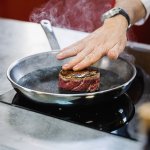 Kurz vaření: Steaky a omáčky – Zboží Mobilmania