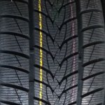 Imperial Snowdragon UHP 295/35 R21 107V