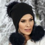 Krumlovanka Dámská zimní čepice tři bambule W-0094/018 černá – Hledejceny.cz