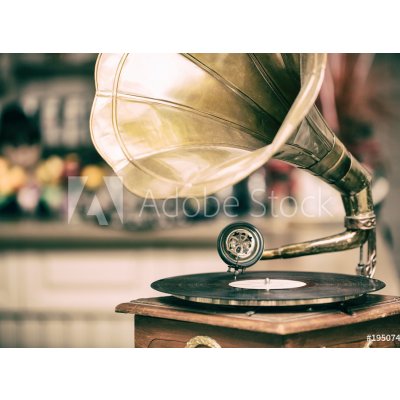 WEBLUX 195074759 Fototapeta papír Retro old gramophone radio. Vintage style toned photo Retro staré gramofonové rádio. Fotografie ve stylu vintage stylu rozměry 360 x 266 cm – Zbozi.Blesk.cz