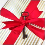 Řekni to dárkem Balení dárků s klíčem červená velikost L – Hledejceny.cz