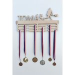 MAJADESIGN Věšák na medaile se jménem Tenis Přírodní dřevo – Zbozi.Blesk.cz