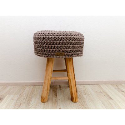 BaBu Design dřevěná stolička s háčkovaným potahem 43x30 cm - mokka – Zbozi.Blesk.cz