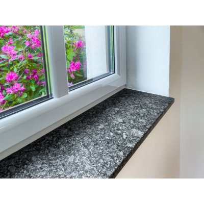 TONE OF STONE Venkovní parapet z přírodního kamene - Žula Steel Grey - kartáčovaný, 500x200x20 mm – Sleviste.cz