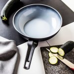 Moneta Aria Finegress keramická pánev wok 28 cm – Sleviste.cz