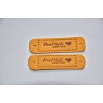 Koženkový štítek Hand made with love 5,5 x 1,5cm hořčicový – Hledejceny.cz