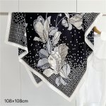 hedvábný šátek černobílý květ – Zboží Dáma