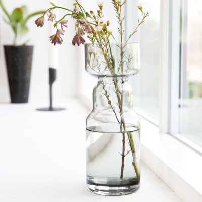 Skleněná váza House Doctor CINTH V.20cm kouřově šedá – Hledejceny.cz