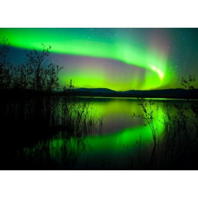 WEBLUX 27905424 Samolepka fólie Northern lights mirrored on lake Na jezeru se zrcadly severní světla rozměry 200 x 144 cm – Zboží Mobilmania