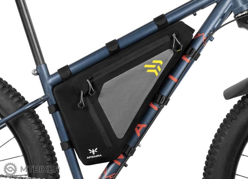 Apidura Backcountry 4 l