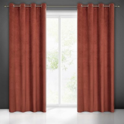 EUROFIRANY ZATEMŇOVACÍ ZÁVĚS NA KROUŽCÍCH LILI 140X250 CM CIHLOVÁ – Sleviste.cz