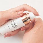 Venira sérum s bio kyselinou hyaluronovou a vitaminem C 30 ml – Hledejceny.cz