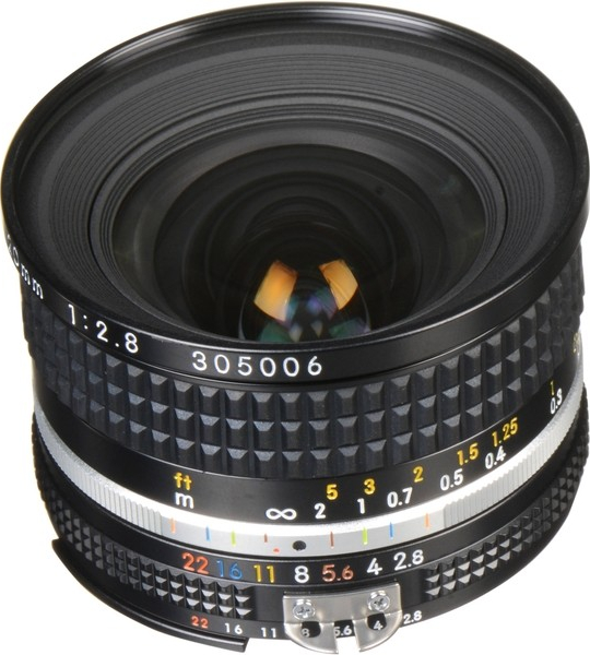 Nikon 20mm f/2.8D AF