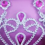 Korunka Princezna s náušnicemi růžová – Zboží Dáma