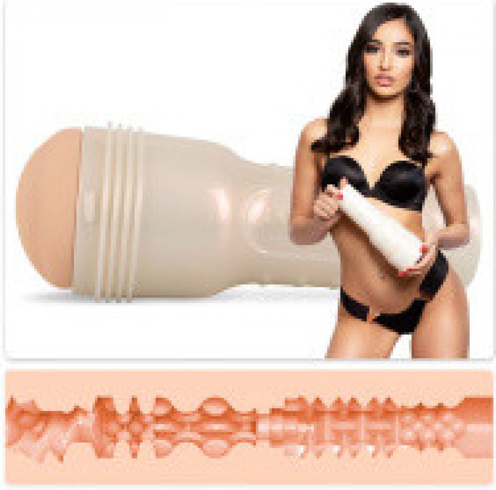 Fleshlight Girls Emily Willis Squirt Vagina | Srovnanicen.cz