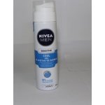 Nivea Men Sensitive Cooling gel na holení bez alkoholu 200 ml pro muže