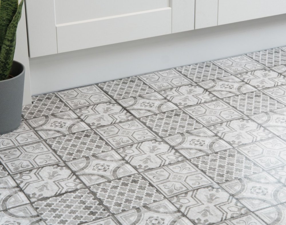 Samolepicí čtverce PVC šedobílá dlažba (30 5 x 30 5 cm) 2745043 retro  šedobílé kachličky Azulejos | Srovnanicen.cz