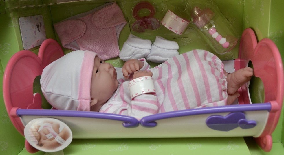 Berenguer Realistické miminko holčička Nelinka v kolébce