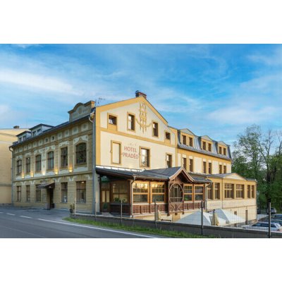 Neomezený wellness pobyt pro dva s polopenzí a párovou relaxační procedurou v Hotelu a Penzionu Thamm na 2 noci – Hledejceny.cz