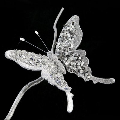 Eurofirany Šedý motýl s flitry na kovovém klipu – Zboží Mobilmania