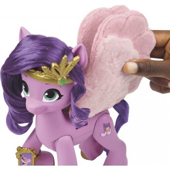 Hasbro My Little Pony zpívající Pipp