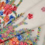 Takoy Vyšívaný tyl Carmen bílý - barevné květiny – Zboží Mobilmania