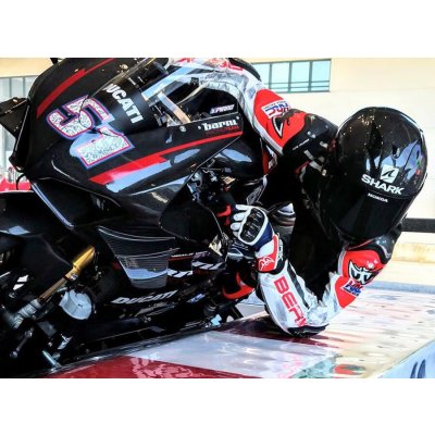 Adrenalinová jízda simulátoru závodní motorky – Hledejceny.cz