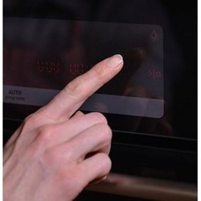 Díky programovatelným hodinám již nikdy nespálíte oběd