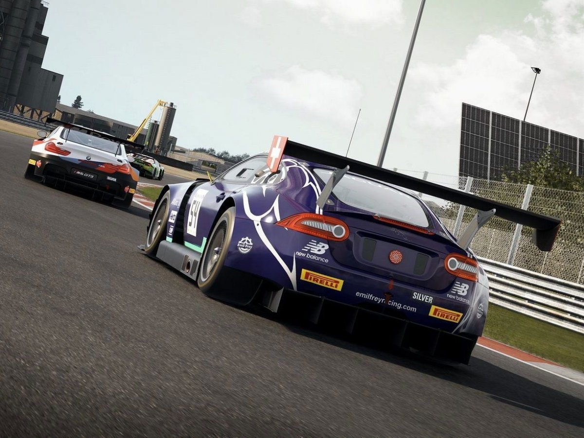 Autentické závodní prostředí