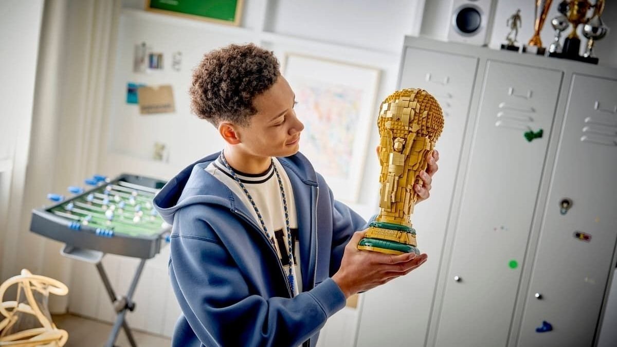 LEGO® Editions Sports 43020 Oficiální trofej Mistrovství světa ve fotbale