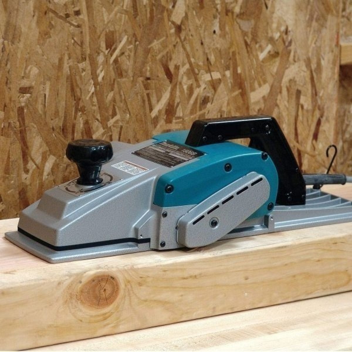 Makita 1806B od 9 550 Kč - Heureka.cz