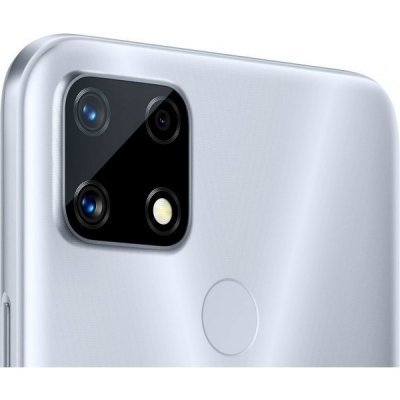 Trojitý fotoaparát se 48 Mpix
