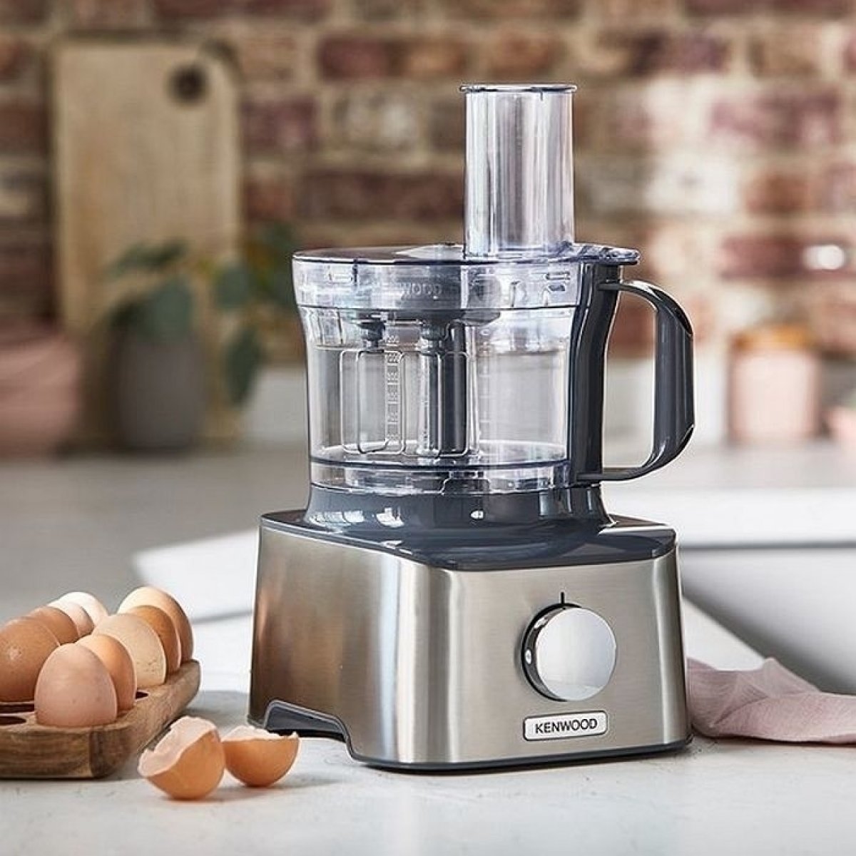 2,1 litru kapacita pracovní mísy