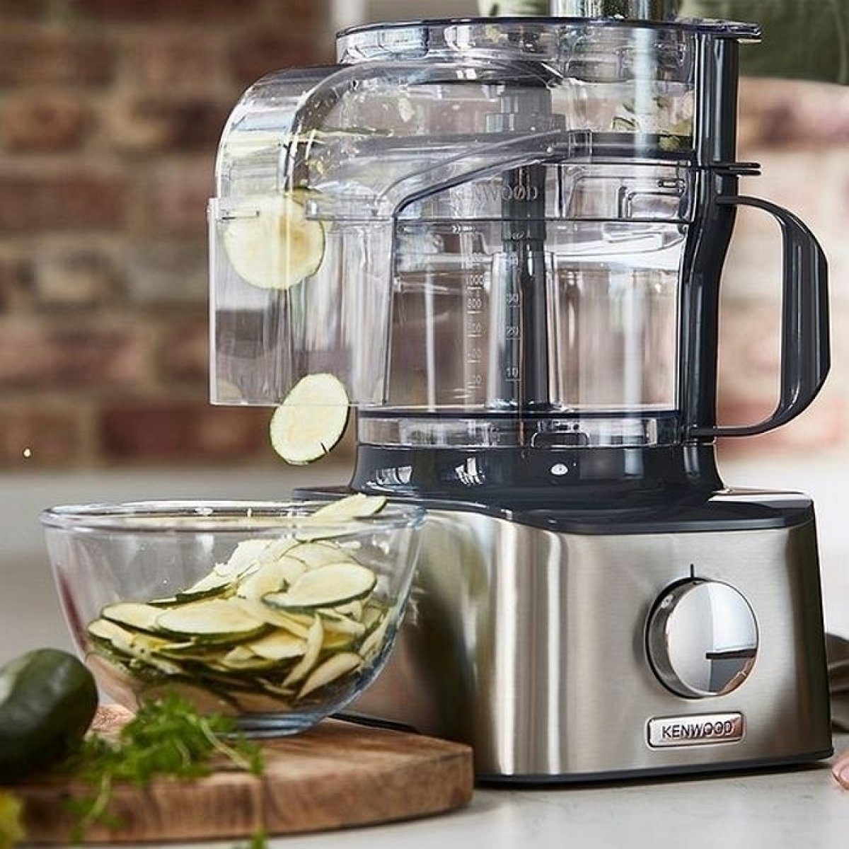 Praktický nástavec Express Serve