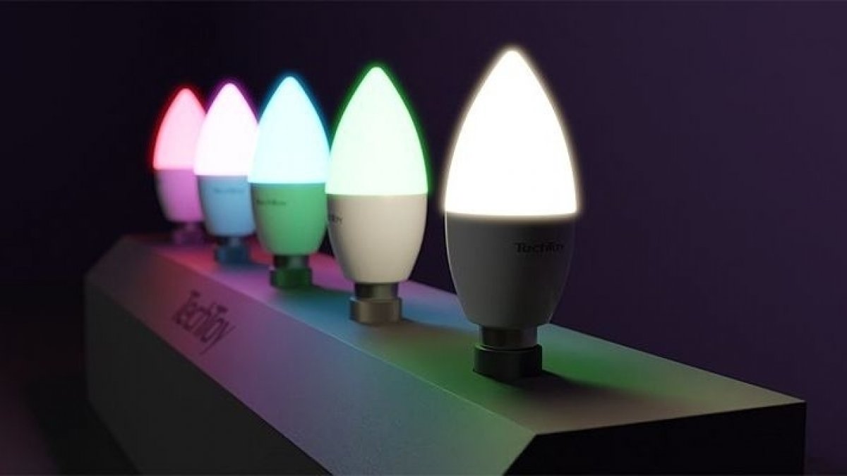 TechToy Smart Bulb RGB E14 4,4W chytrá žárovka