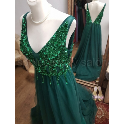 zelené třpytivé sexy plesové šaty s holými zády
