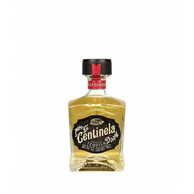 Centinela Reposado 40,0% 0,7 l (holá láhev)