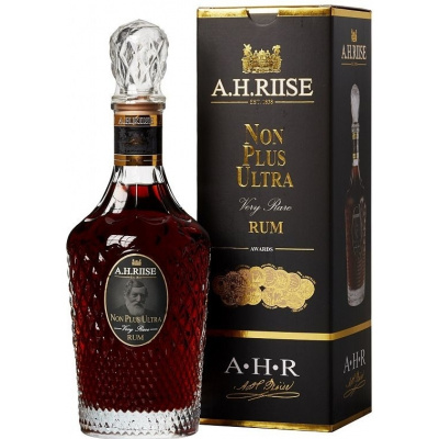 A.H.Riise Non Plus Ultra 0,7 l 42%