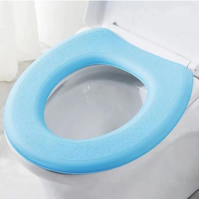 Samolepící polstrovaný potah na WC sedátko - modrý