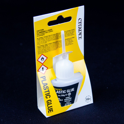 Citadel Plastic Glue (modelářské vteřinové lepidlo)