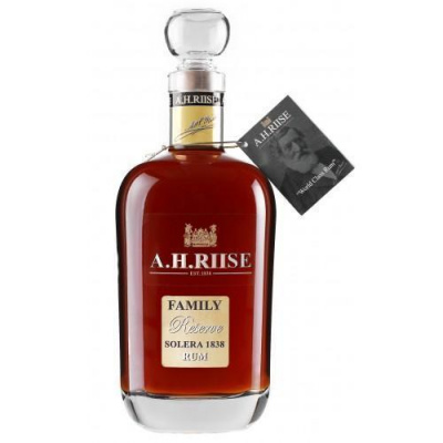 RUM A.H.RIISE FAMILY RESERVE SOLERA 42% 0,7l (Karton)