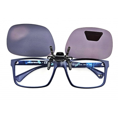 Polarizační klips Nakida T-141 na dioptrické brýle šedý 60x41mm (Sluneční klip s polarizací pro brýle na čtení i dálky)