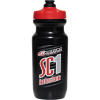 Plastová láhev na pití MAXIMA RACING SC1 WATER BOTTLE černá/červená, obsah 621 ml (21 U.S. fl oz.) (láhev bez obsahu BPA, vyrobena z bezpečných materiálů schválených FDA)