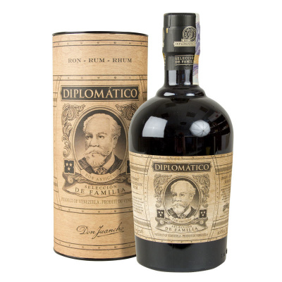 Diplomático Seleccion De Familia Rum 43% 0,7 l (tuba)