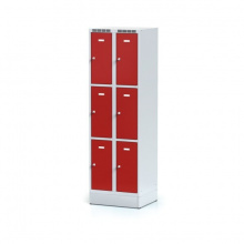 Alfa 3 Plechová šatní skříňka na soklu s úložnými boxy, 6 boxů, červené dveře, otočný zámek