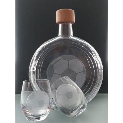 lahev na slivovici 0,5l +2ks likér s rytinou fotbalového míče - ručně ryté (broušené) dárková krabička, dárek pro fotbalistu